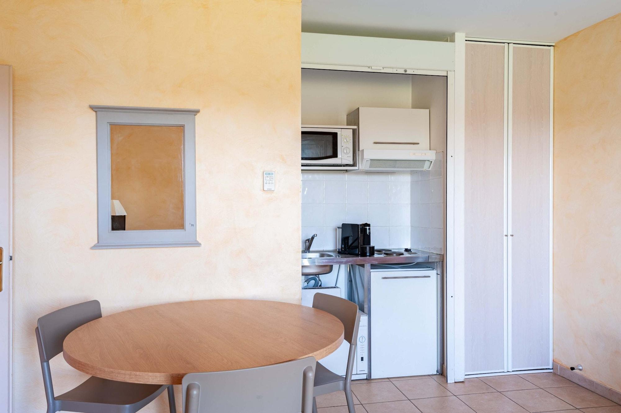 Residhotel Golf Grand Avignon Vedène Екстериор снимка
