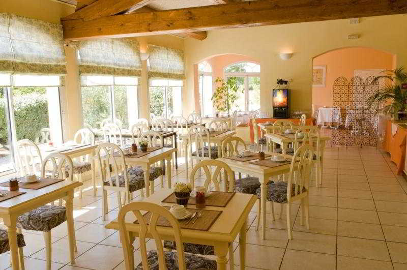 Residhotel Golf Grand Avignon Vedène Ресторант снимка