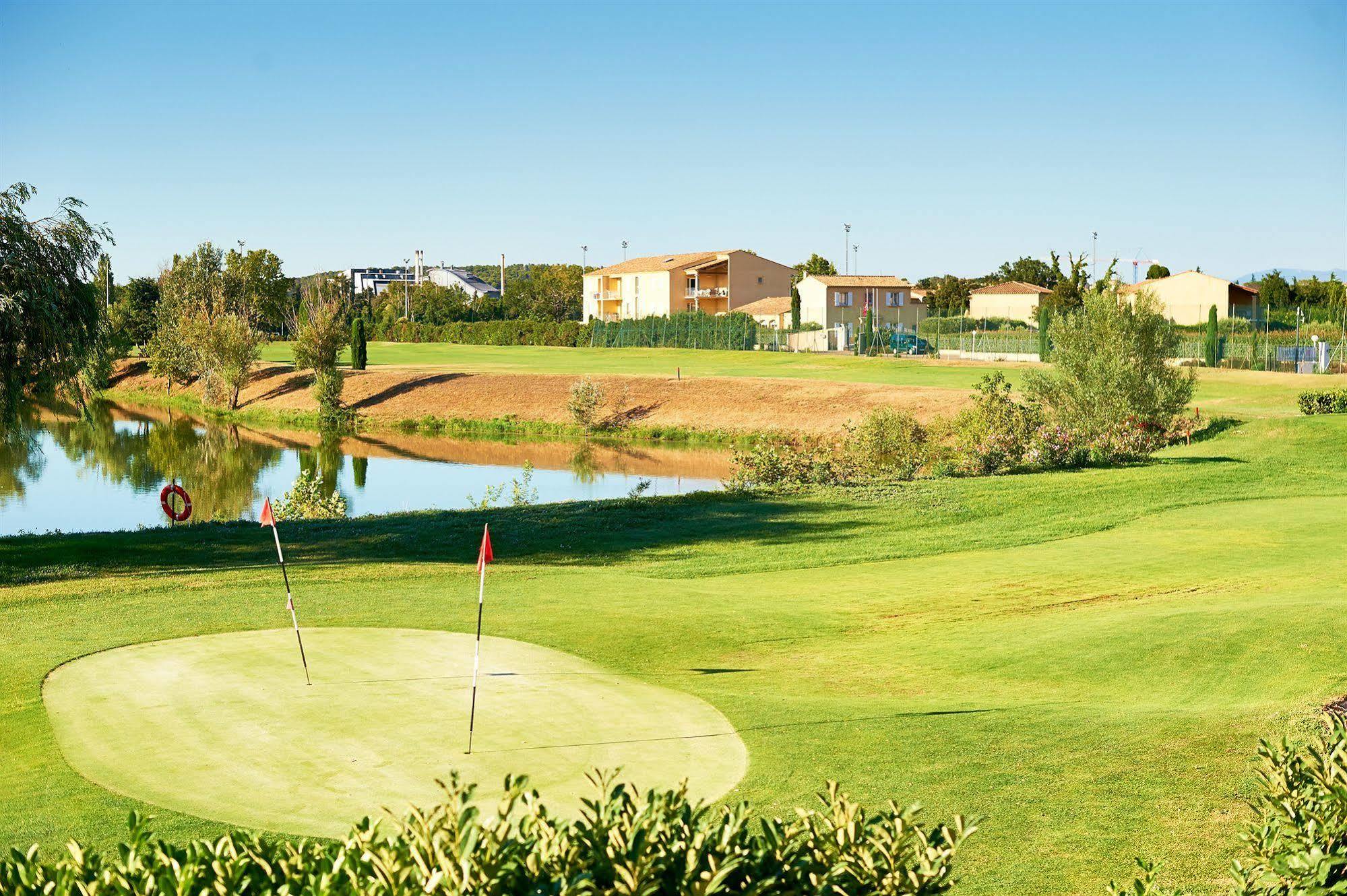 Residhotel Golf Grand Avignon Vedène Екстериор снимка