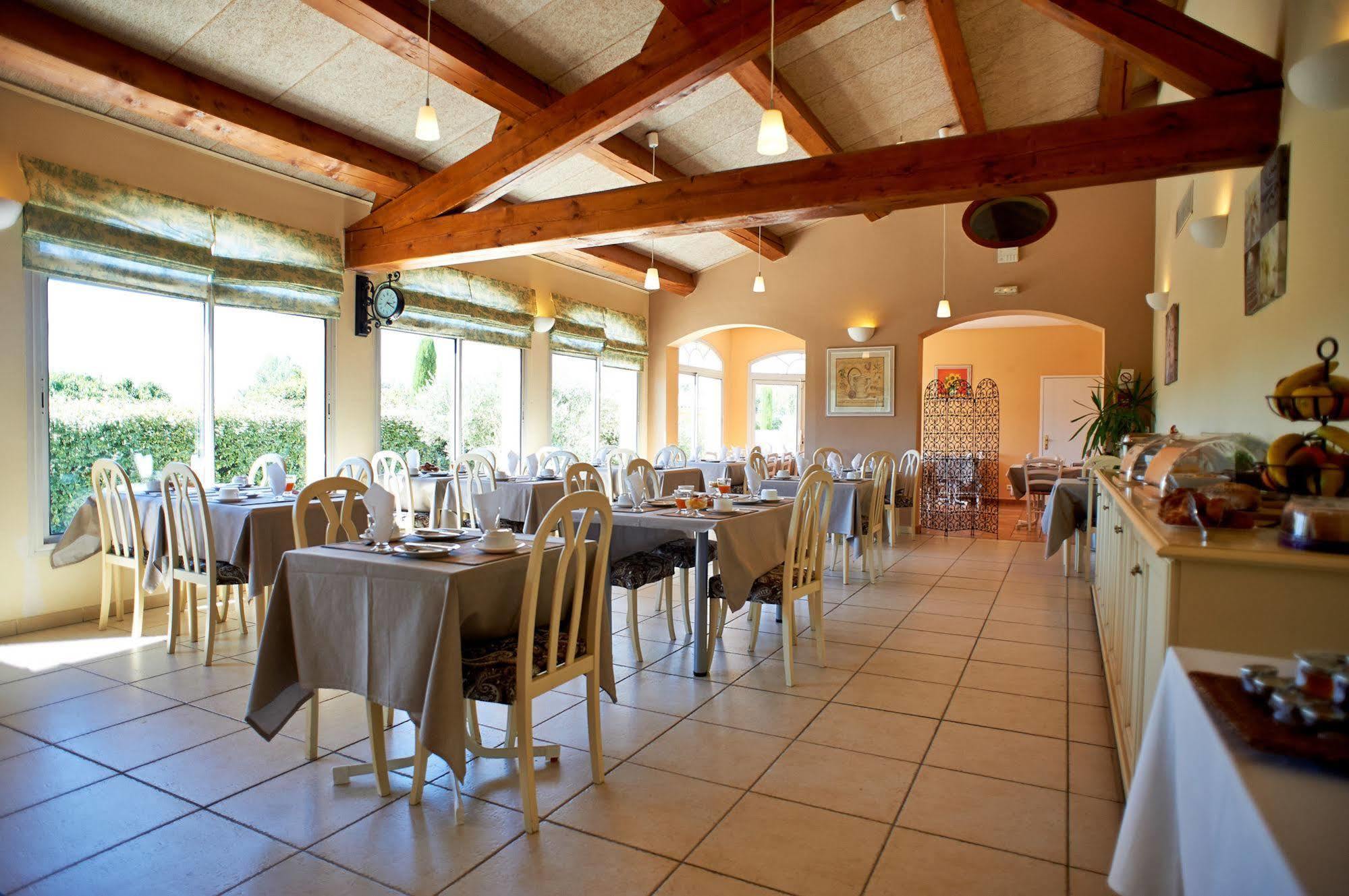 Residhotel Golf Grand Avignon Vedène Екстериор снимка